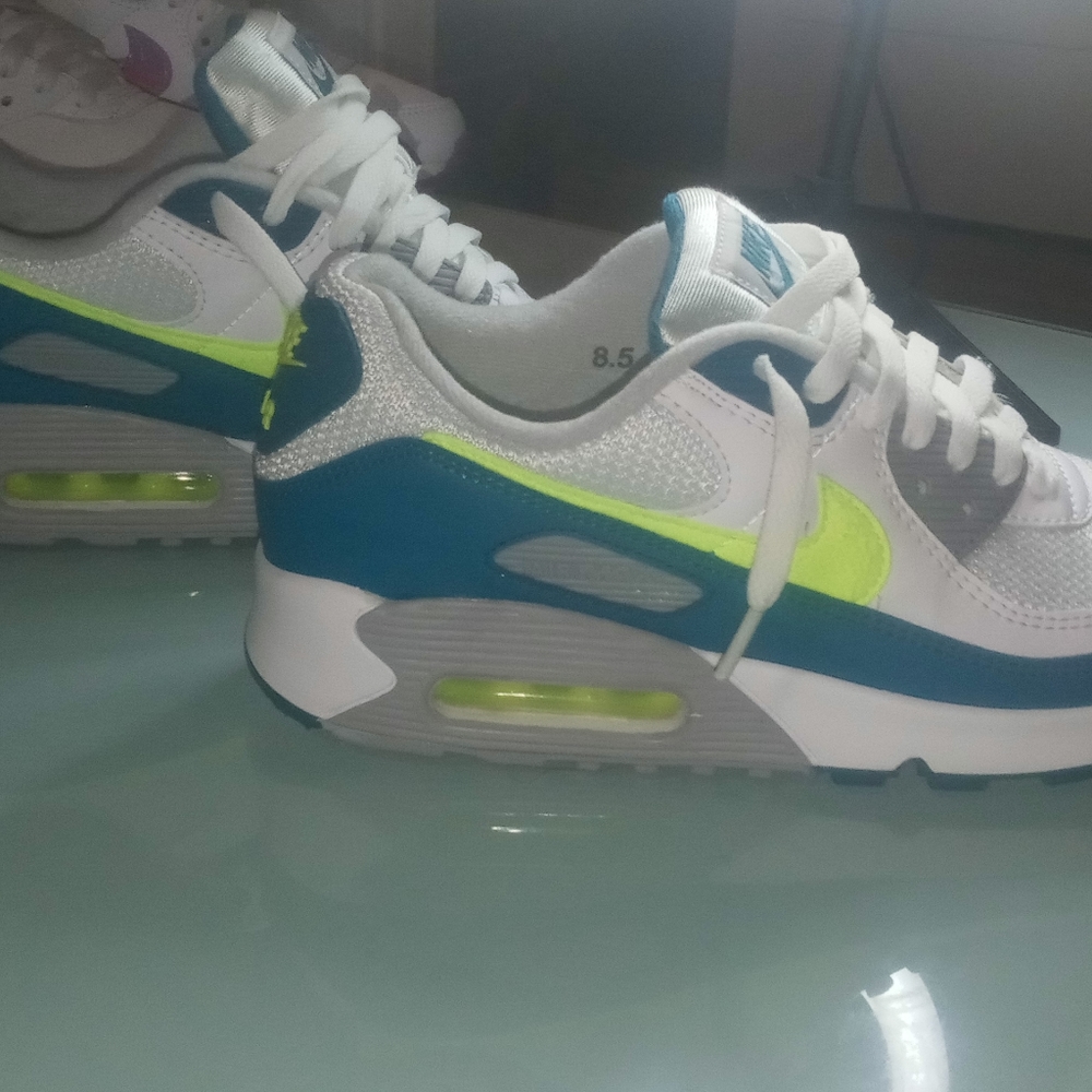 AirMax - Picture 3 of 13